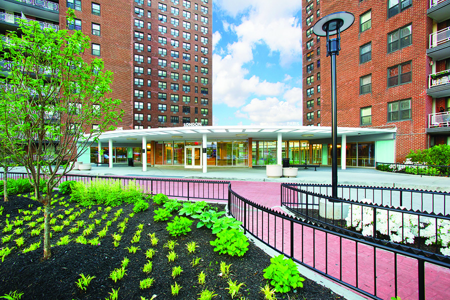 LeFrak City | Corona, Queens