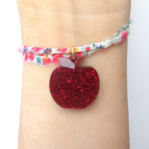 Stoney Clover Lane Apple Bracelet