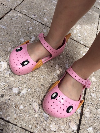 Mini Melissa Furadinha + Fabula