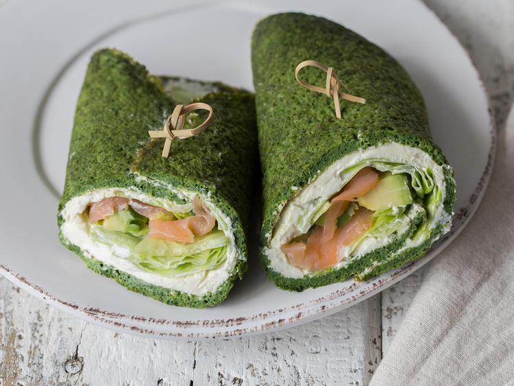 Fancy Spinach, Salmon, And Avocado Crêpes