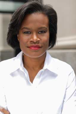 Dawn Smalls poses for campaign picture