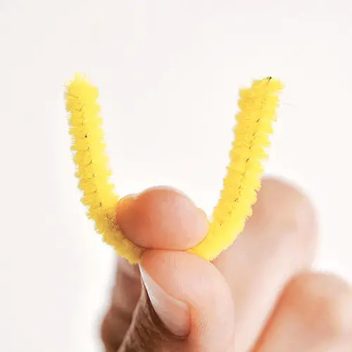 pom pom hand puppet diy step 1 pom pom hand puppet diy step 1