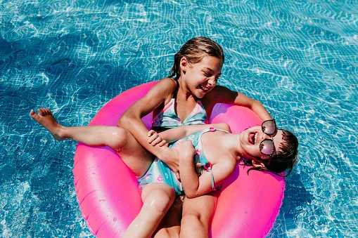 Rooftop swimming pool at a luxury NYC hotel, skyline views, New York City hotel with pool